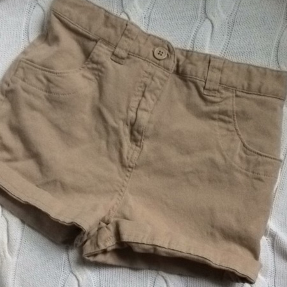 stretchy khaki shorts
