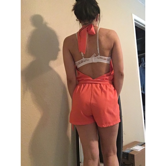 Coral romper - Picture 3 of 3