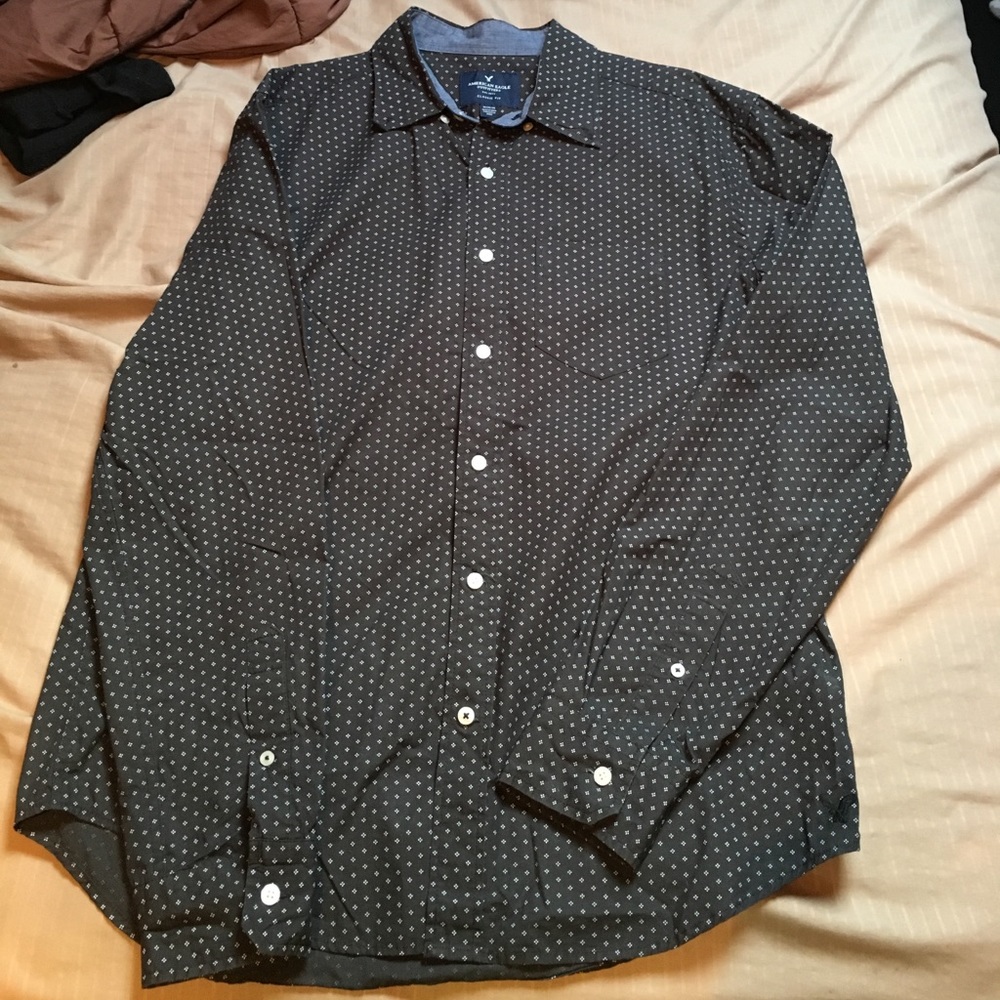 American Eagle button down