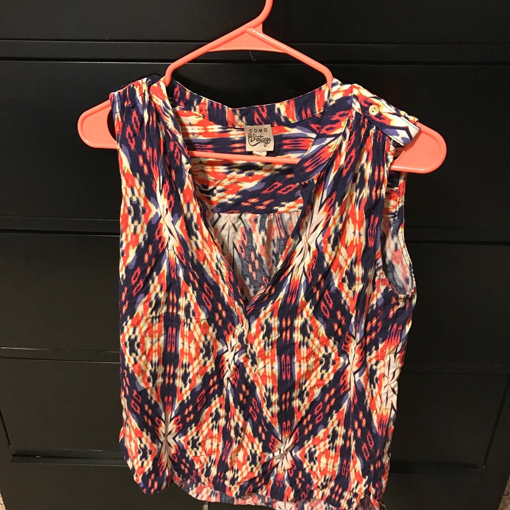 Come brand sleeveless blouse -- medium