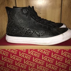 Vans Cut Out Leaves Sk8-Hi Tops