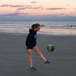 Meet your Posher, Fallon