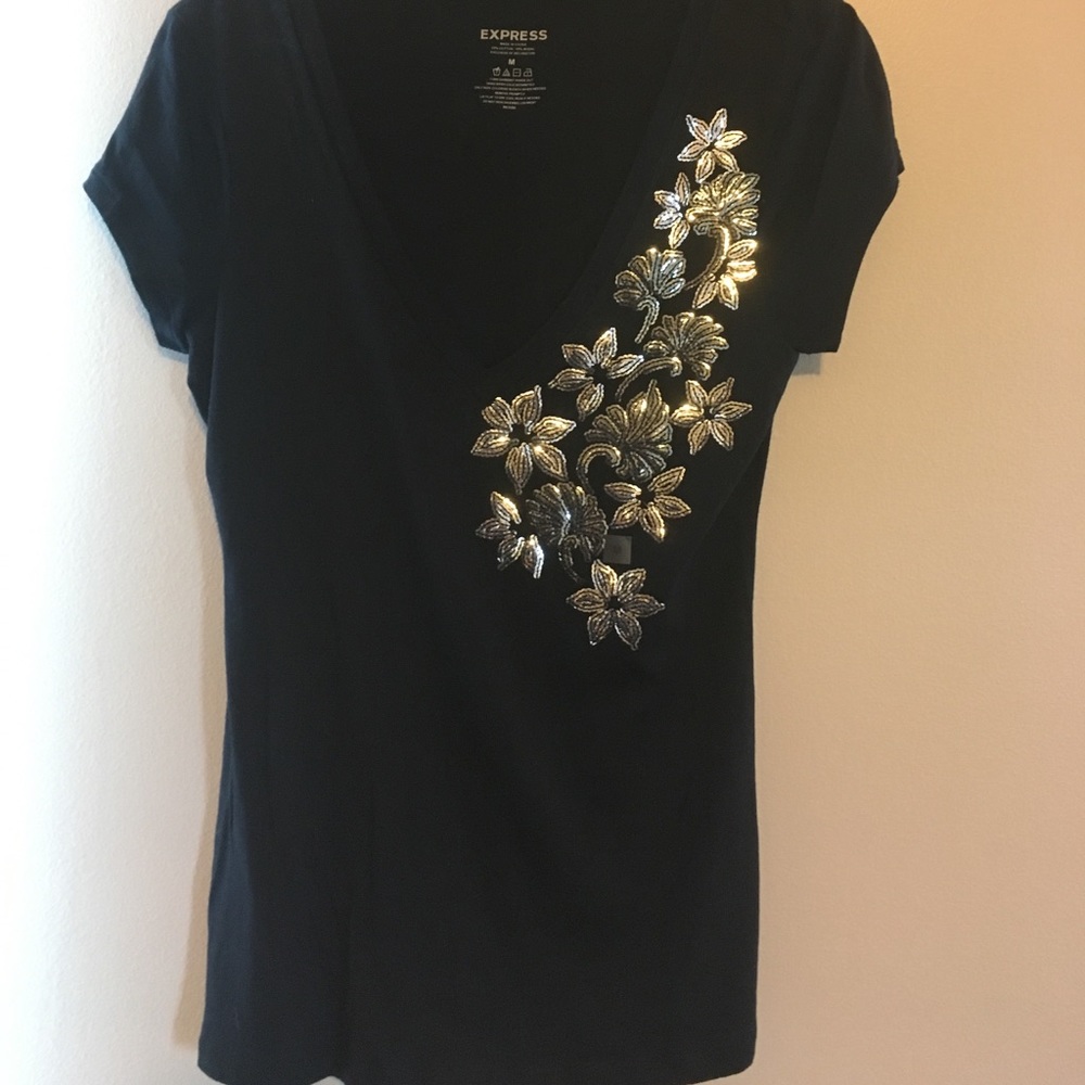 Express Tee.  NWOT (sticker attached) Size M.