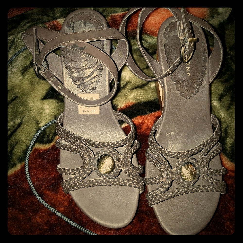 B1G1-🔥Wedges🔥FINAL PRICE DROP