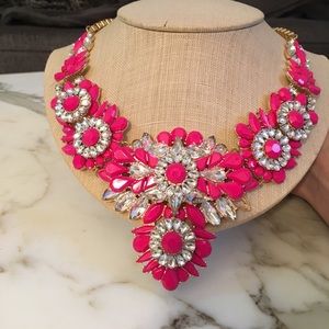 Bib necklace