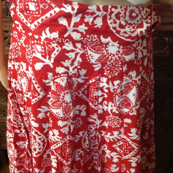 Retro vibes! Pretty red and white skirt, size 2 - Picture 6 of 8