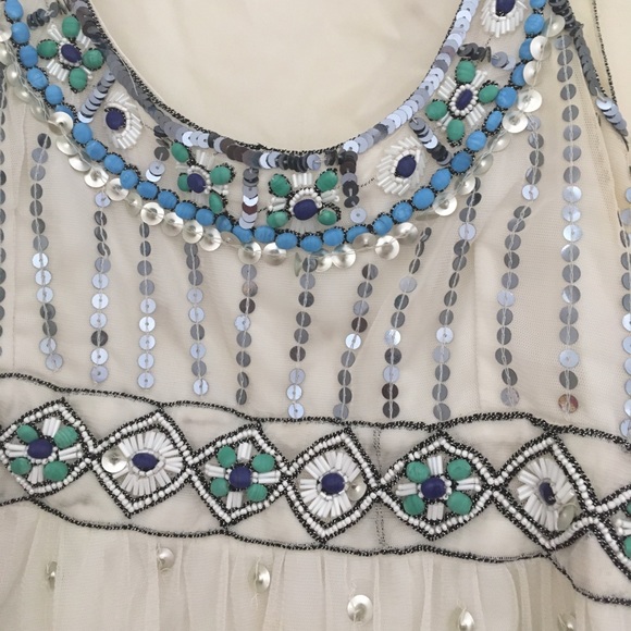 Gorgeous embellished top!! - Picture 3 of 4