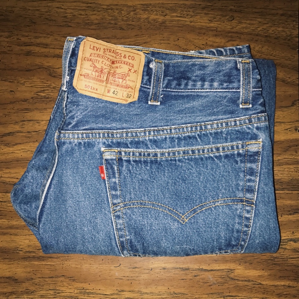 Men's Bootcut Levi Jeans