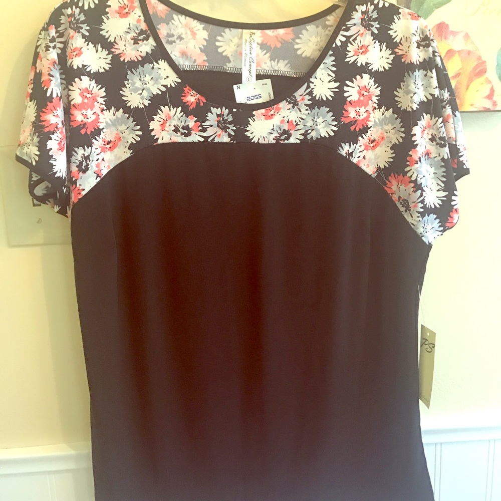 Really cute top size large