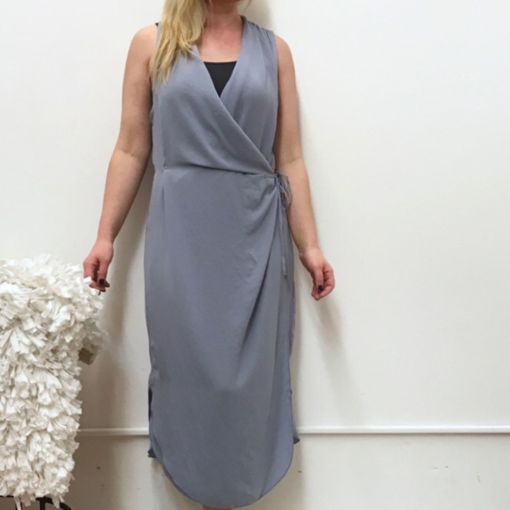 Aritzia Wilfred lavender/ light bluish wrap dress