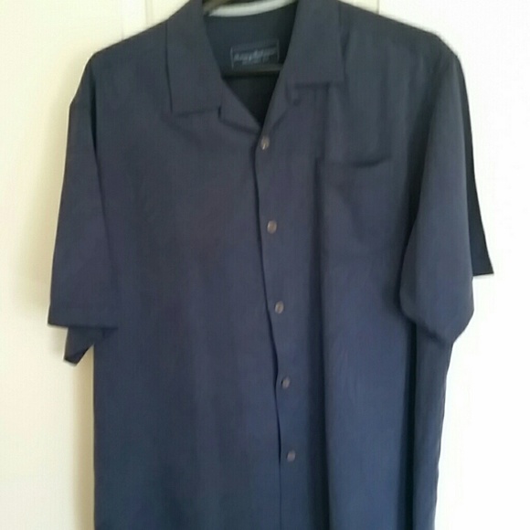 TOMMY BAHAMA - Picture 1 of 4