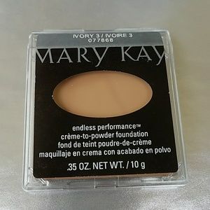 Mary Kay Endless Performance Creme-To-Powder