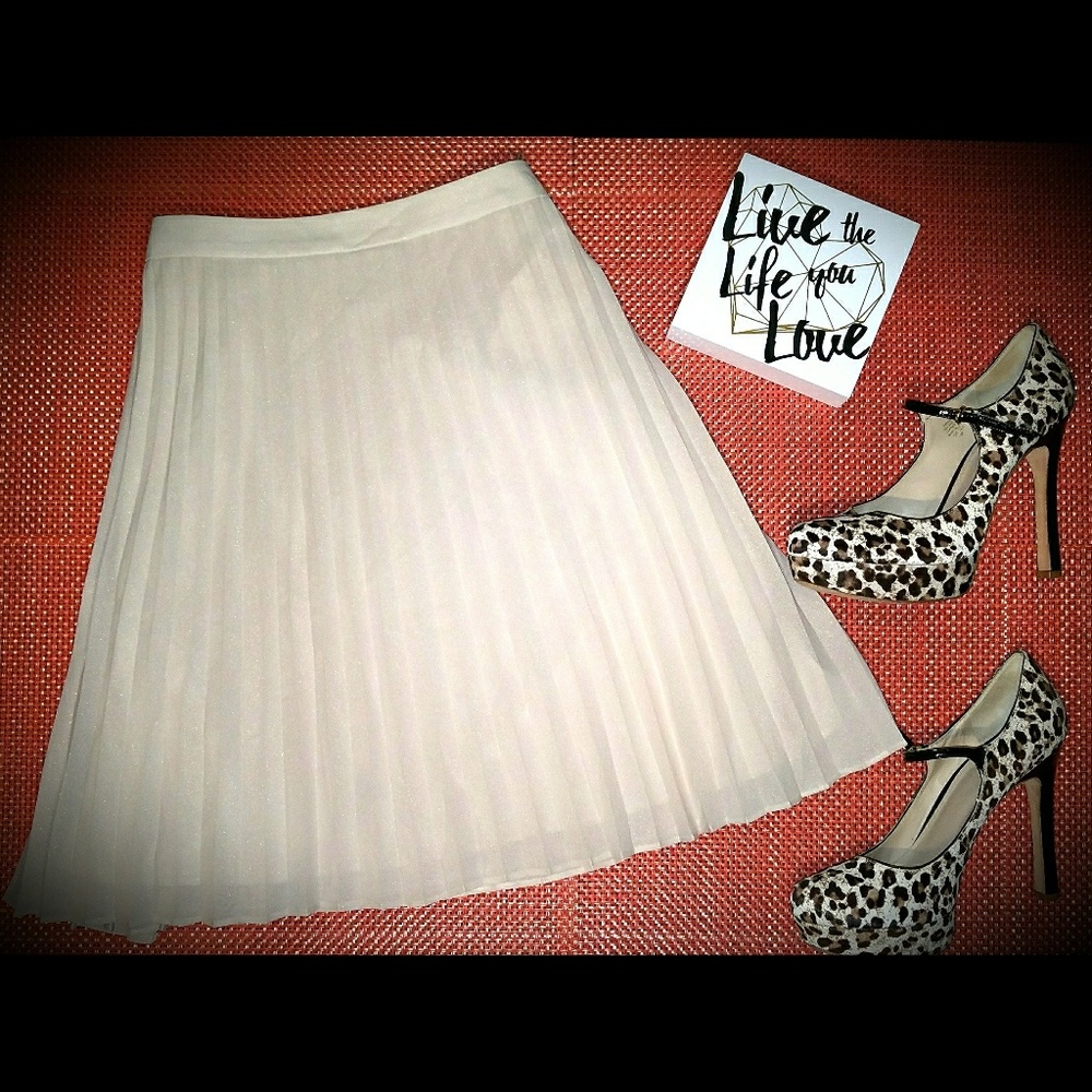 **Price Drop** Nine West Pleated Skirt