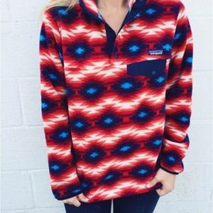 Patagonia light fleece (red Aztec print)☀️☀️☀️