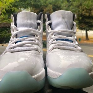 Jordan 11s legend blue