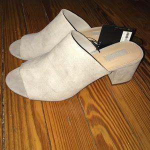Forever 21 Mink Grey Mules. Size 9. NWT.