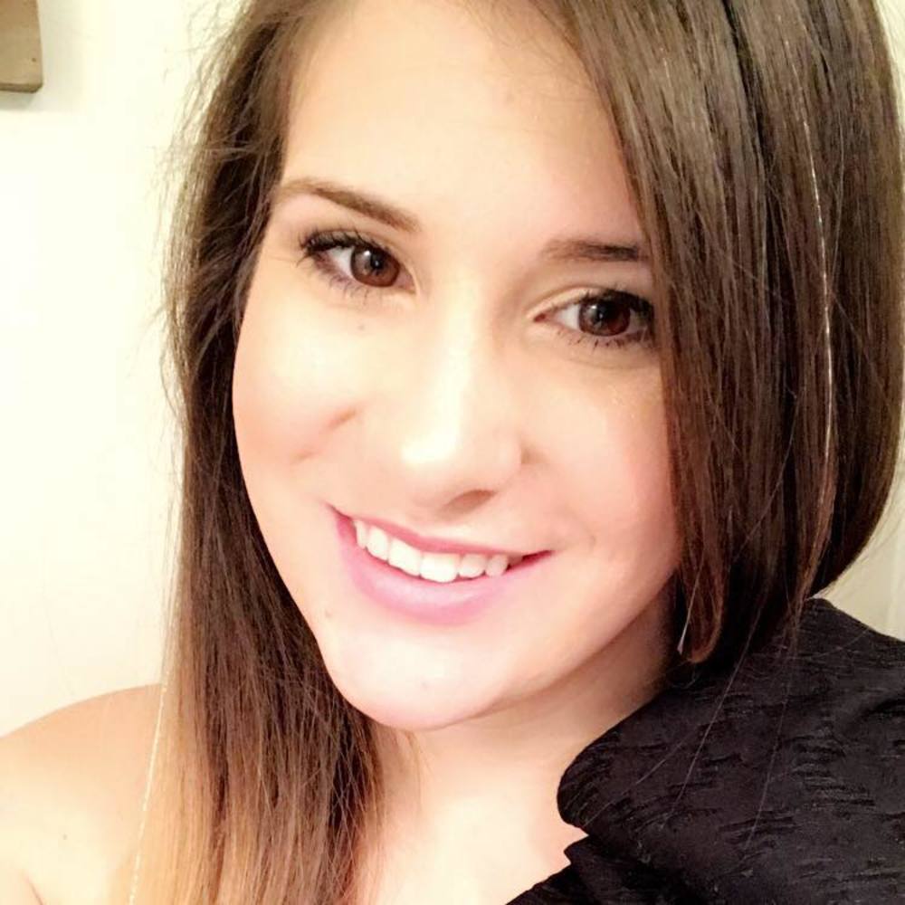 Meet your Posher, Christina