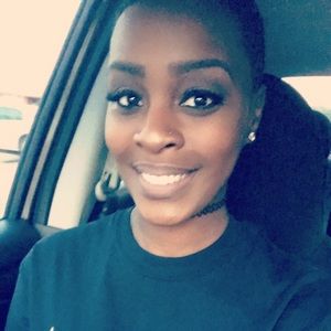 Meet your Posher, Candice