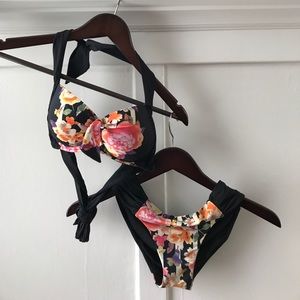 Seafolly flora bikini, very chic!