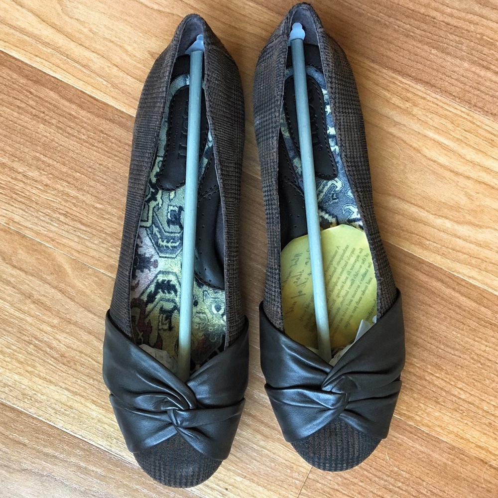 Brand New Born Flats