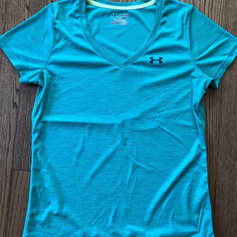 NWOT Under Armor Heat Gear Green T-shirt