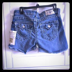 Brand NEW True Religion shorts 😎