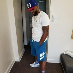 Meet your Posher, Frank