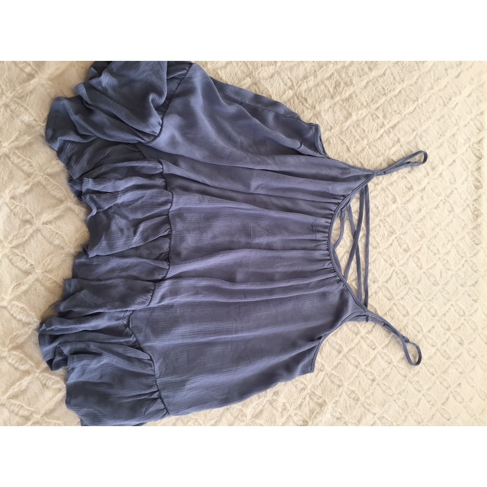 Perfect flowy tank! Never worn! Trendy blue color!