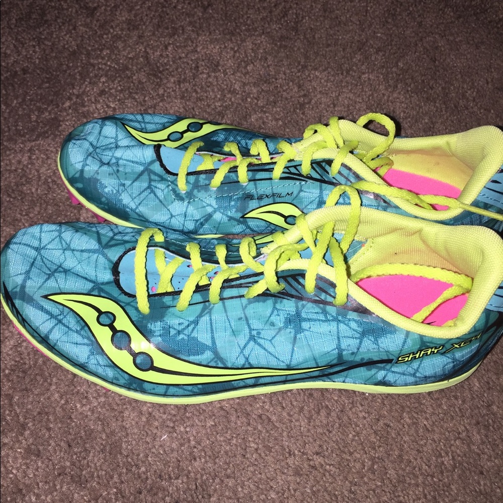 Saucony Shay XC Spikes