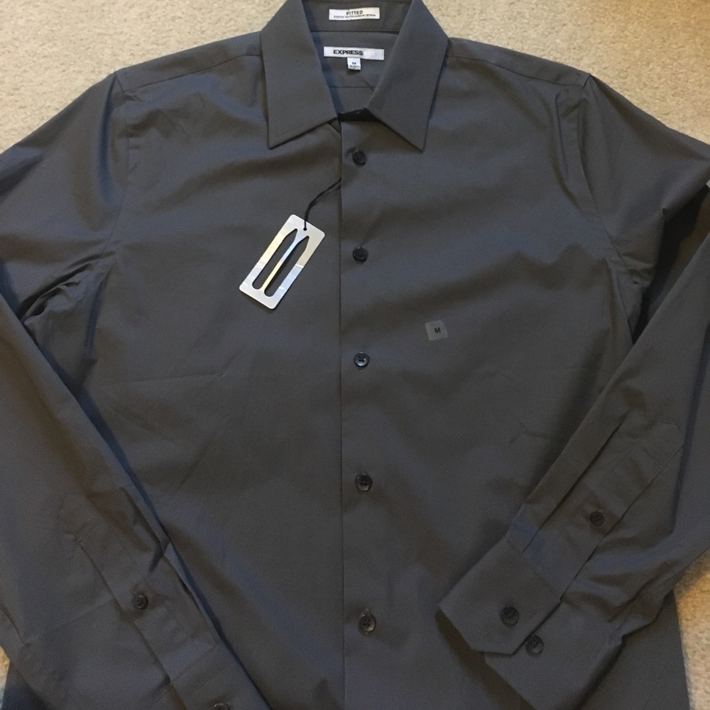 Express NWT Men's Fitted Button Up. Medium 15-15.5