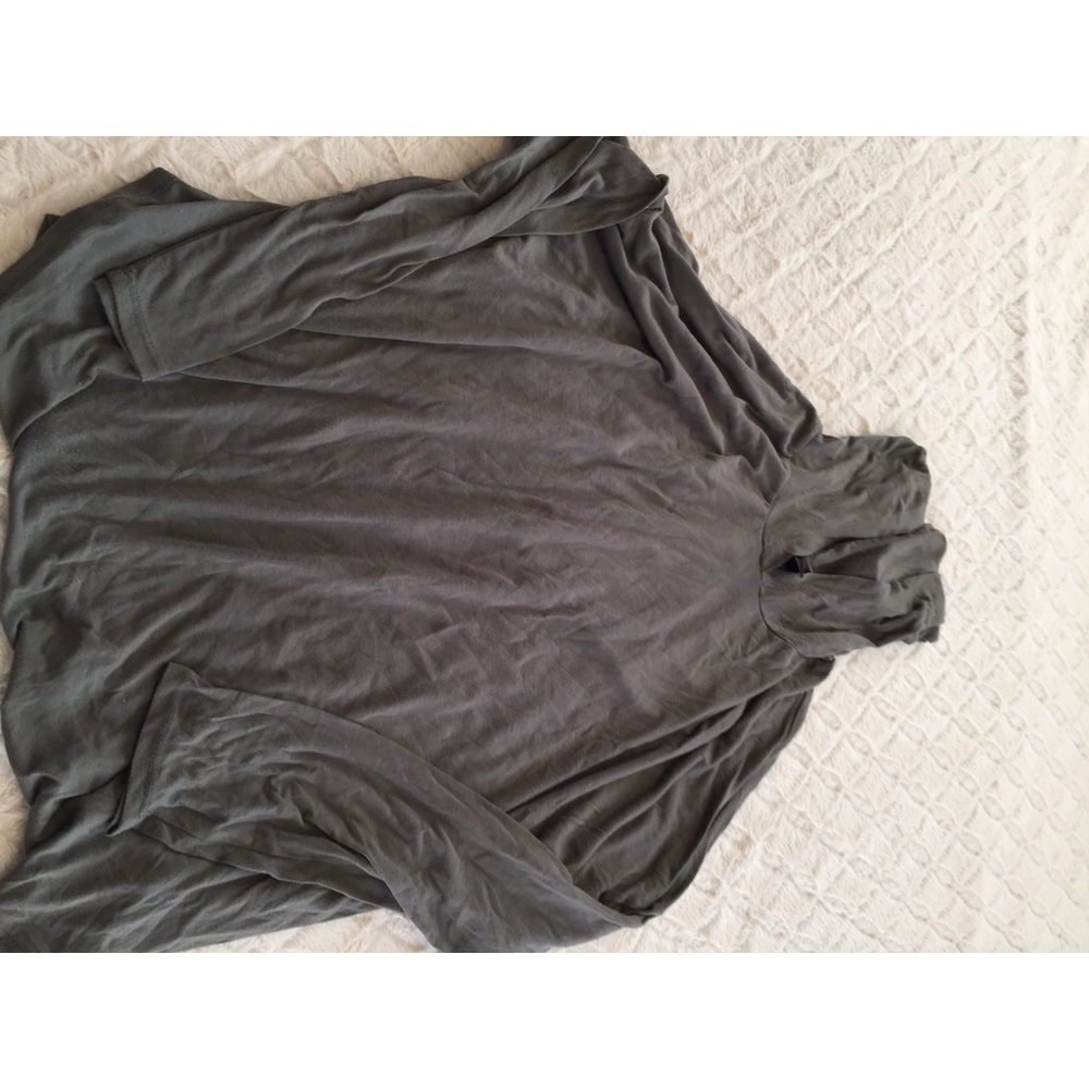 Thin olive hoodie! So cute and comfy!