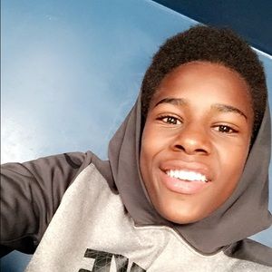 Meet your Posher, Dontrell