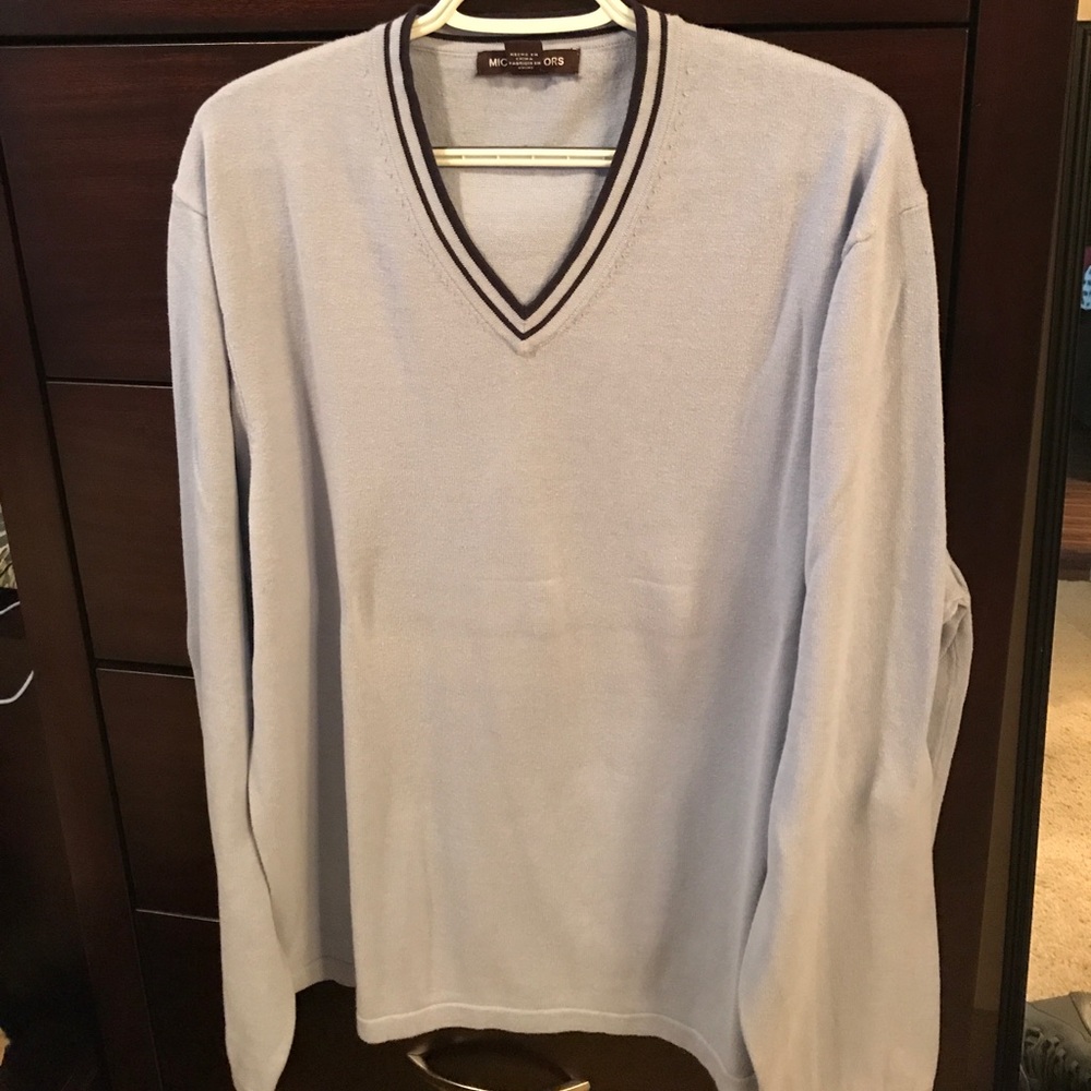 Men's sweater