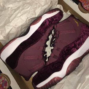 Velvet 11 Jordans 🍷 (never worn) brand new