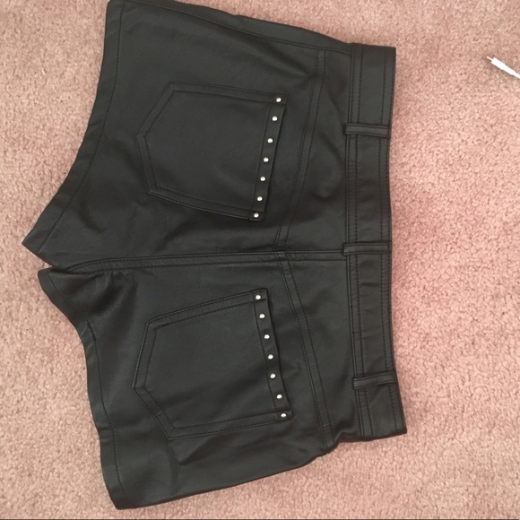 Edgy leather shorts! - Picture 2 of 2