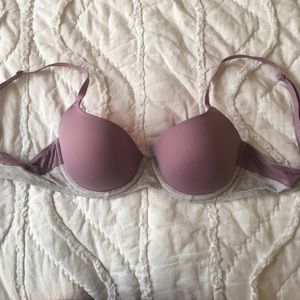 VS PINK wear everywhere 34B bra