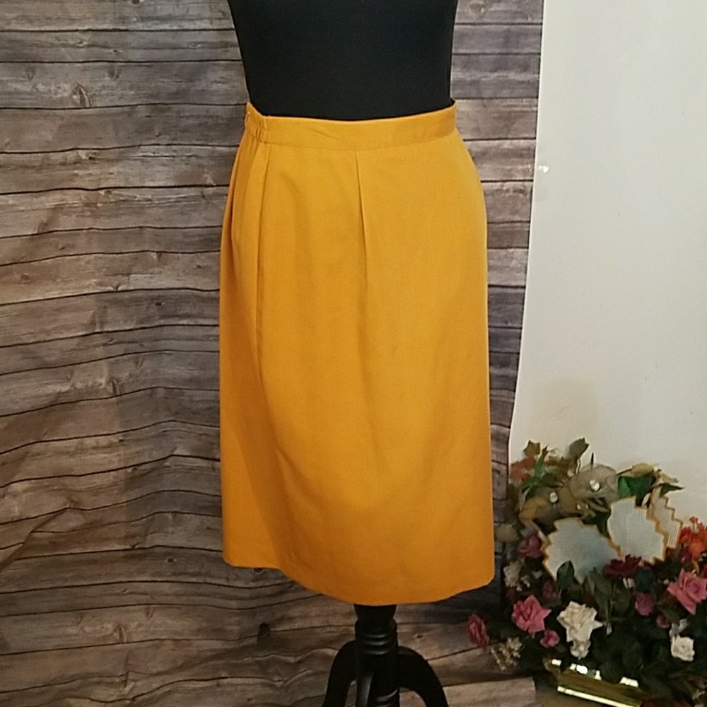 Maggie McNaughton Skirt