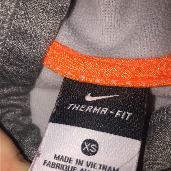 Nike sweatshirt - Picture 4 of 5