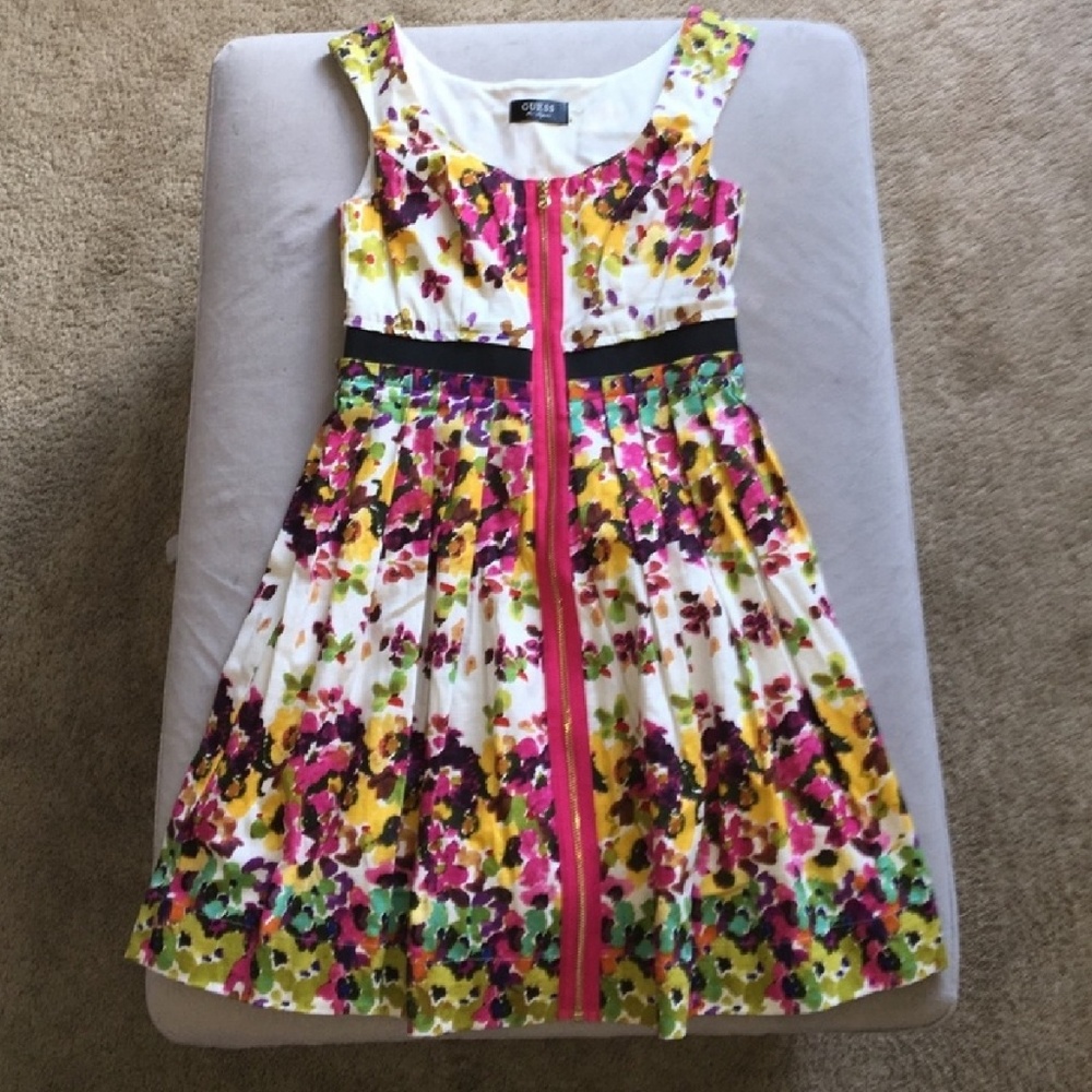 Guess Los Angeles pattern zipper dress