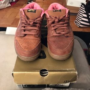 Nike dunk low premium sb "Gibson"