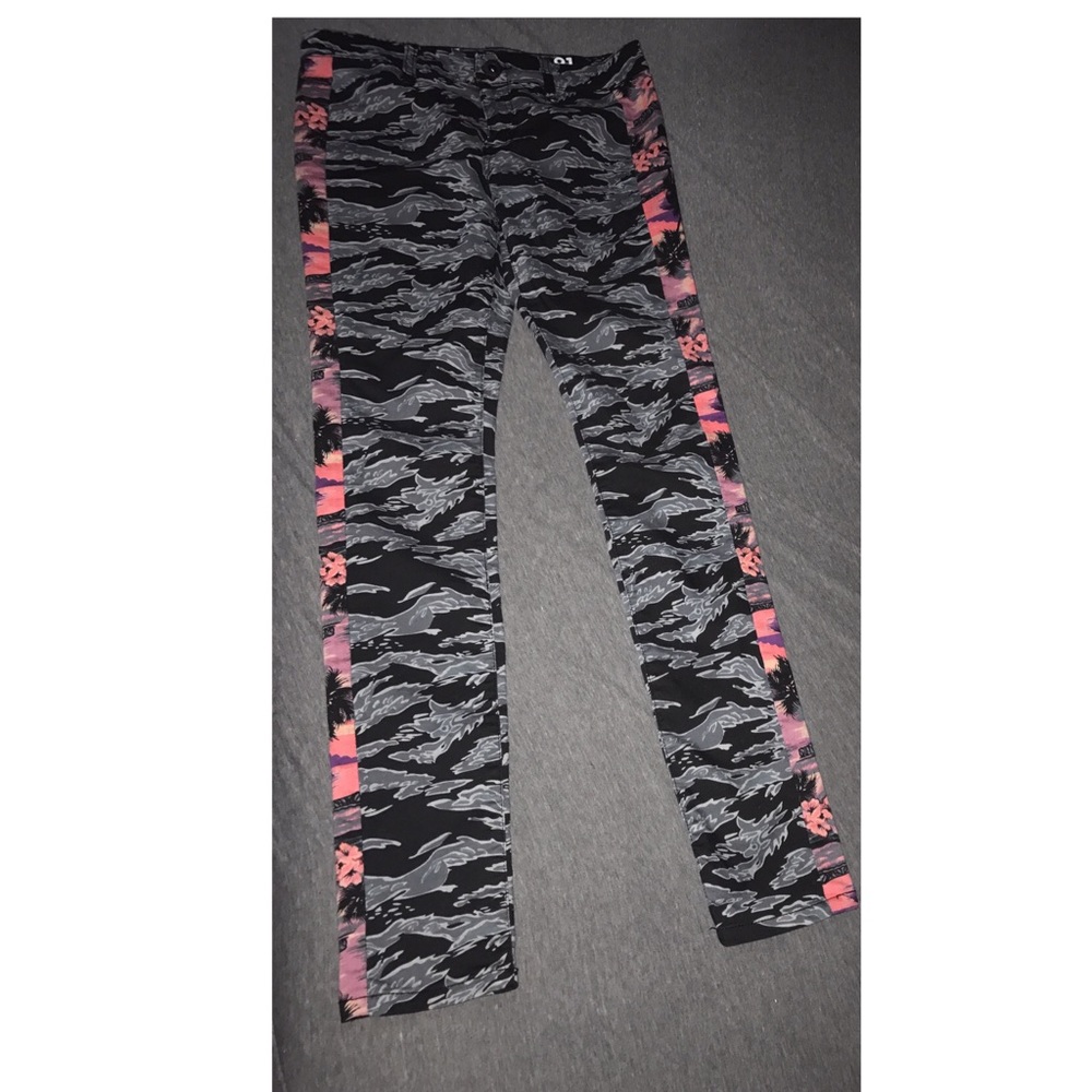 Tropical fabric tuxedo stripe skinny jeans