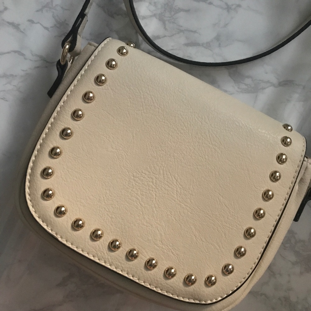 🥚 Studded Crossbody Bag🥚