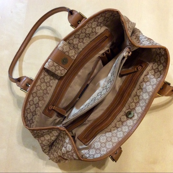NINE WEST Tote - Picture 2 of 6
