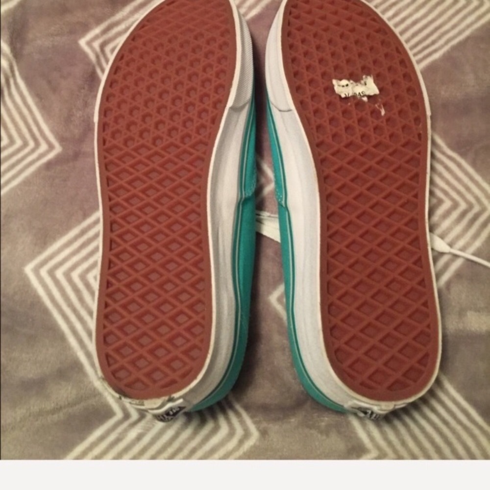 NEW Vans - Picture 3 of 4