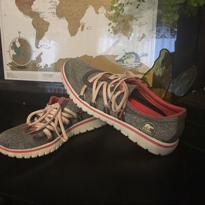 Sorel grey and pink tennis shoes