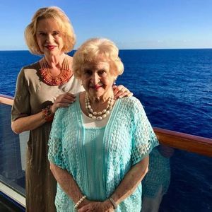 Meet your Posher, Beverly