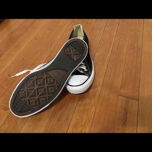 brand new (without tags) men's converse