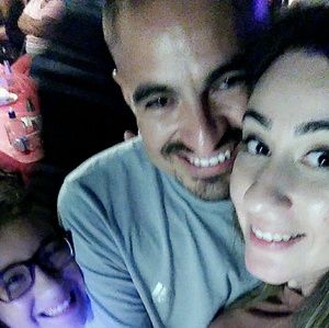 Meet your Posher, Dina