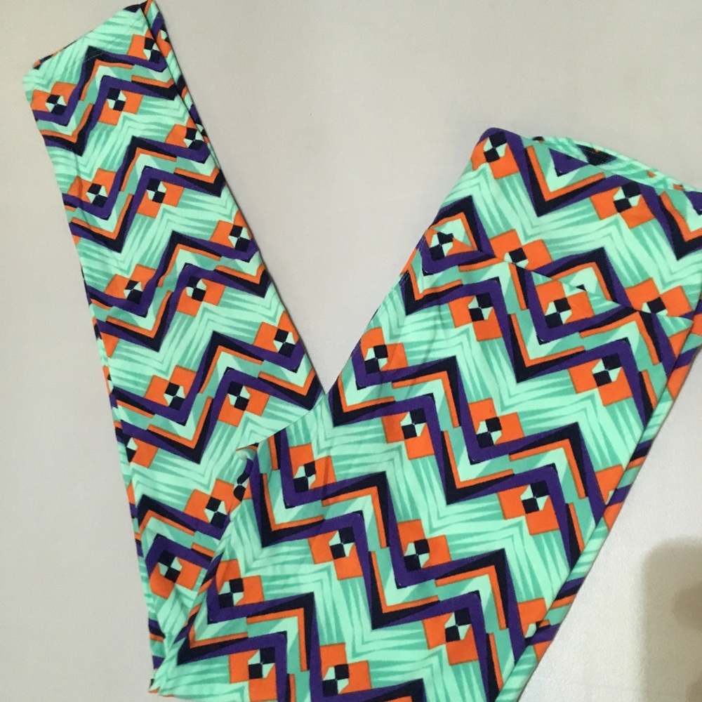 🆕 LuLaRoe One Size Leggings