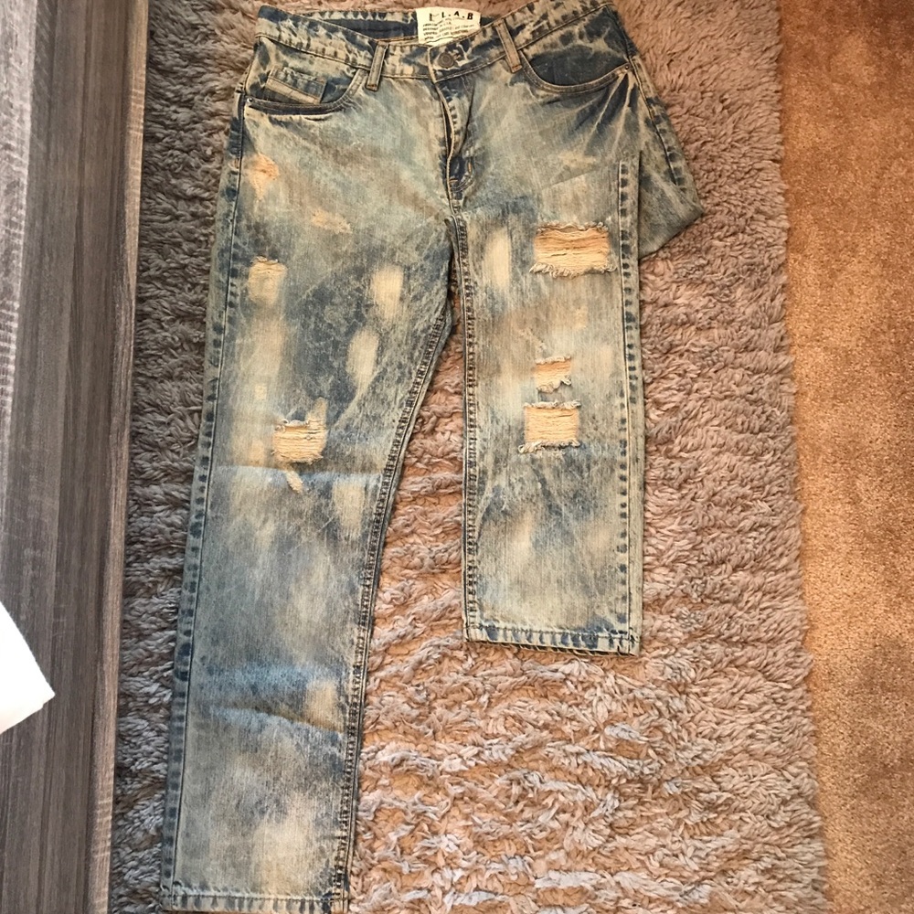 NWOT Distressed Men's Denim Jeans